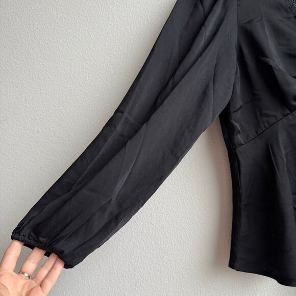 NWT Gap Babydoll Blouse Womens Small Scallop Eyelet Satin Black Office Bow Top - Picture 3 of 7